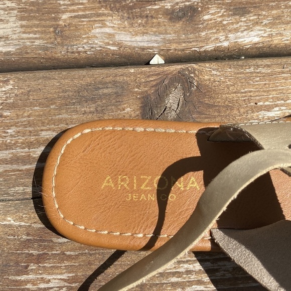 Arizona strappy flat sandals Size 8 - Picture 6 of 8